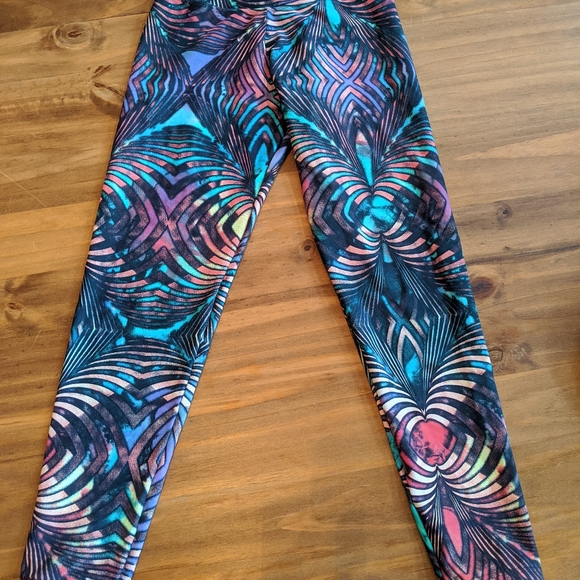 Liquido Yoga 7/8 pants - Picture 1 of 3